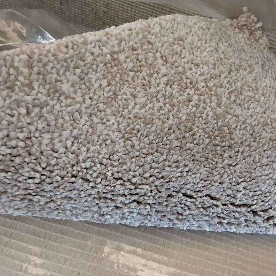 ROLL OF QUALITY FREEDOM EXTRA ASHWOOD CARPET APPROXIMATELY 4M × 2.14M