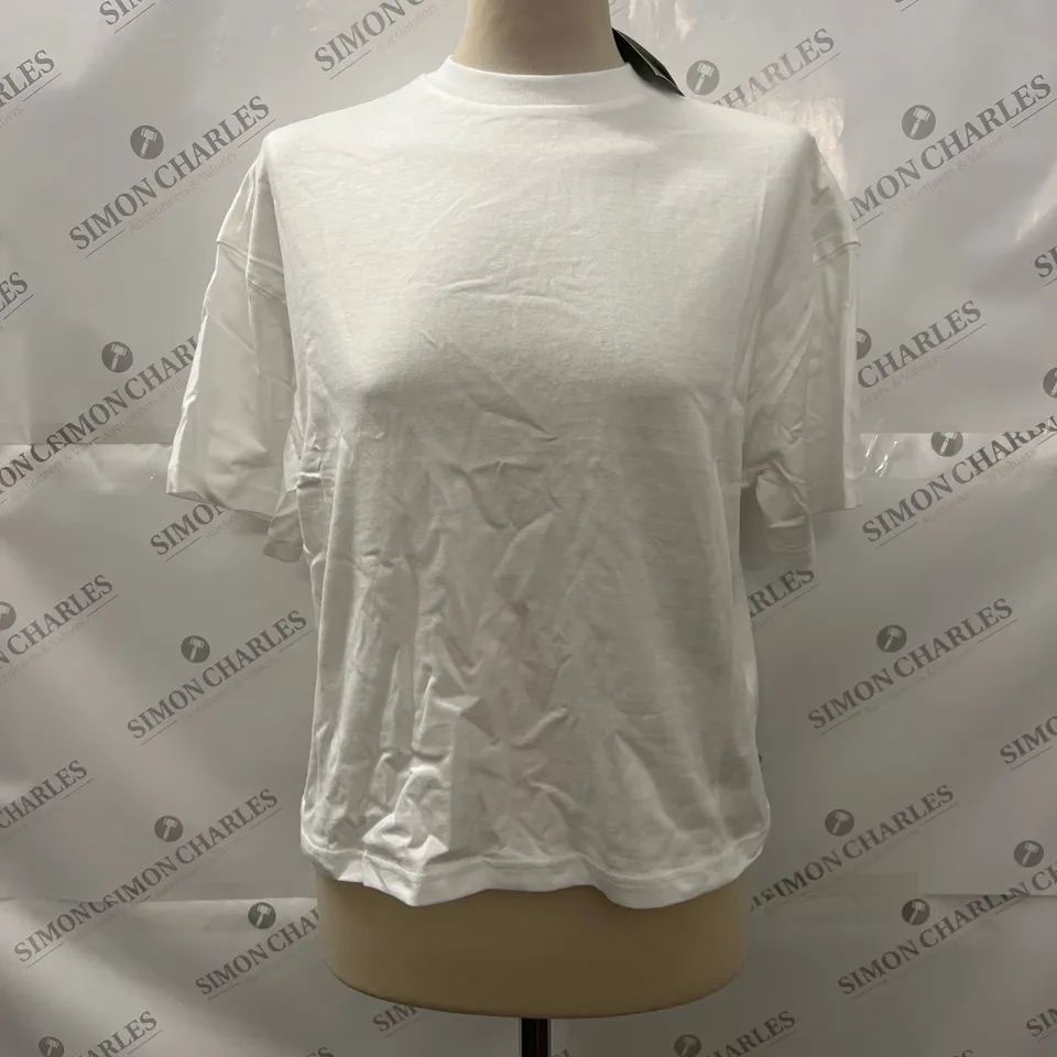 H&M DIVIDED ESSENTIAL T SHIRT IN WHITE SIZE XS