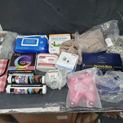 BOX OF APPROX 15 ASSORTED ITEMS TO INCLUDE - SMART LIGHT SOUND MACHINE, VINSANI DEHUMIDIFIER, AND ANTIMICROBIAL HAND WIPES ETC. 