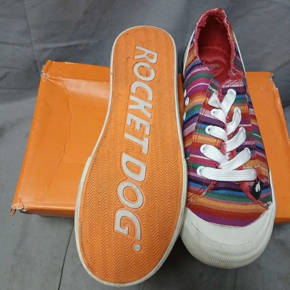 ROCKET DOG RAINBOW STRIPE COTTON SNEAKERS – UK 8 (EU 41) WOMEN