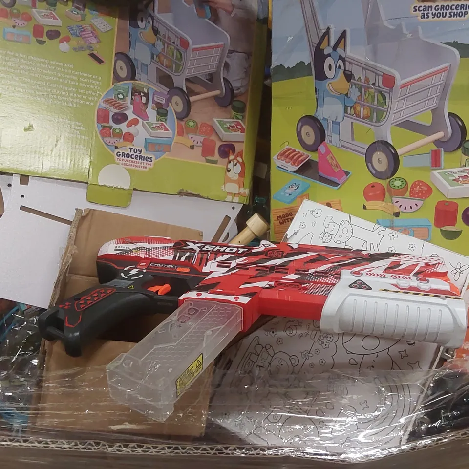 PALLET CONTAINING A VERY LARGE QUANTITY OF ASSORTED ITEMS INCLUDING: VARIOUS CHILDREN'S TOYS, TOY MONSTER TRUCK, UMBRELLA ECT