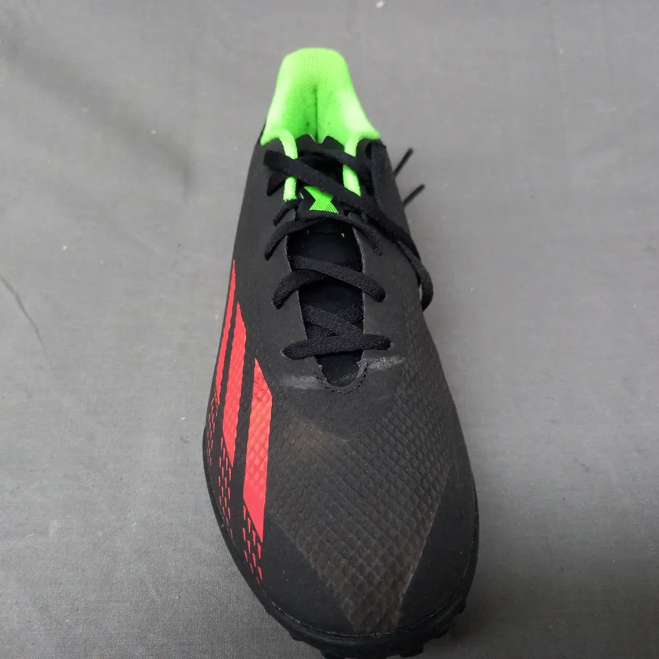 PAIR OF ADIDAS SHOES IN BLACK/ORANGE/GREEN UK SIZE 9