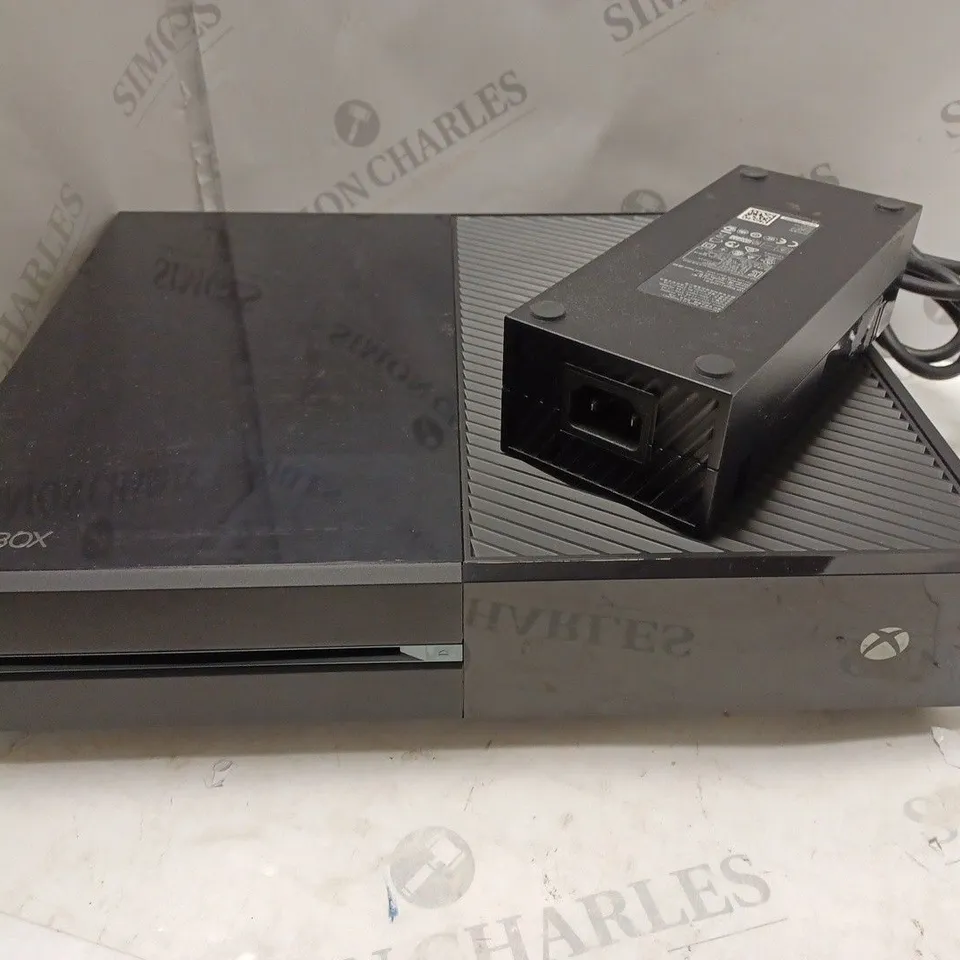 XBOX ONE CONSOLE