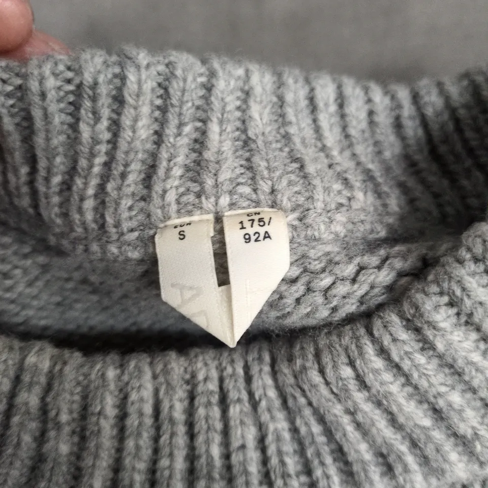 ARKET KNITTED JUMPER UK S