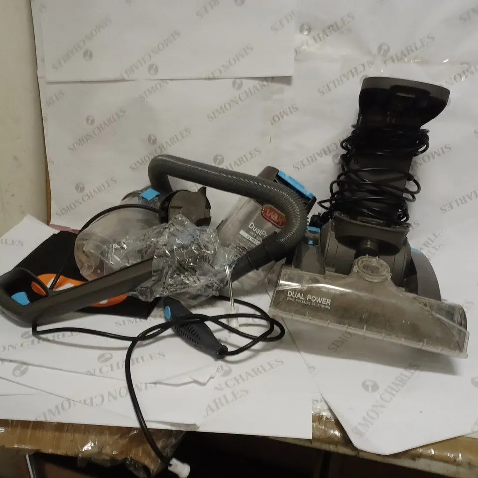 VAX DUAL POWER PET ADVANCE CARPET CLEANER