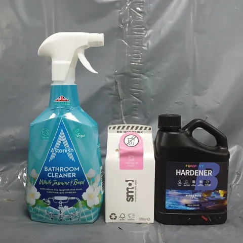 APPROXIMATELY 10 ASSORTED HOUSEHOLD ITEMS TO INCLUDE WASHING UP LIQUID, BATHROOM CLEANER, ETC - COLLECTION ONLY