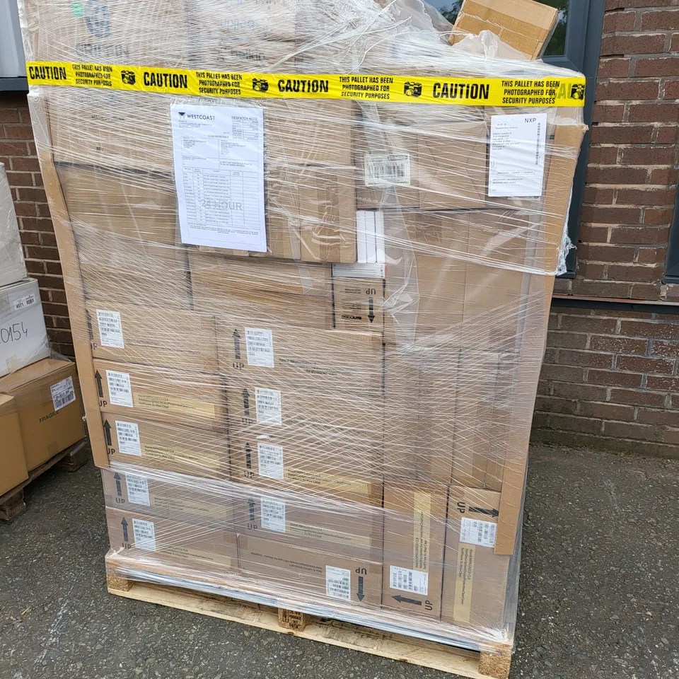 PALLET OF A SIGNIFICANT QUANTITY OF ASSORTED ELECTRONIC ITEMS TO INCLUDE IPAD MINI 4 BOOK CASE, MIXX IN CAR 2 PORT 30W USB CHARGER, BELKIN SCREEN PROTECTOR FOR IPAD AIR, ETC