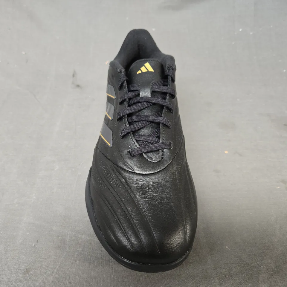 BOXED PAIR OF ADIDAS COPA PURE 2 LEAGUE SHOES IN BLACK/GOLD UK SIZE 7