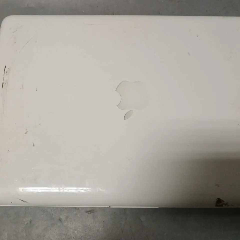 APPLE MACBOOK 13 INCH CORE 2 A1342