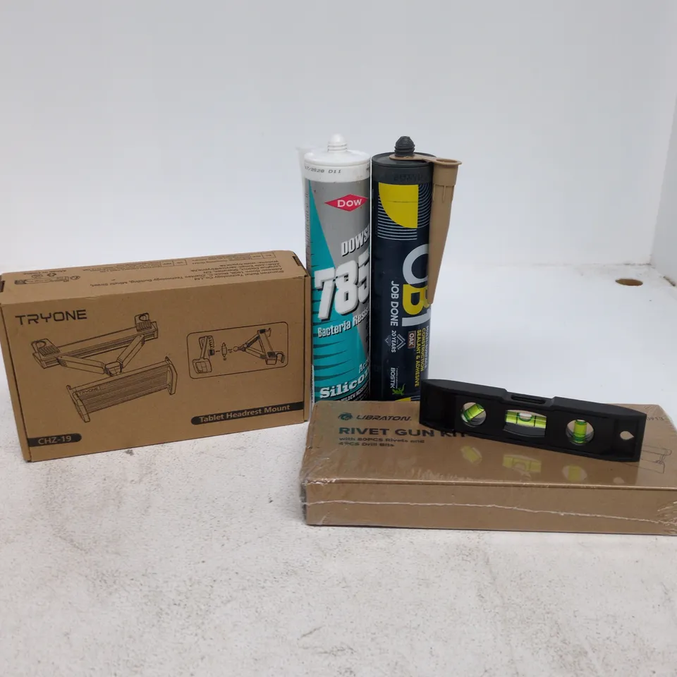 TOTE OF APPROXIMATELY 15 ASSORTED ITEMS TO INCLUDE SPIRIT LEVEL, RIVET GUN KIT, TABLET HEADREST MOUNT, SEALANT/ADHESIVE ETC