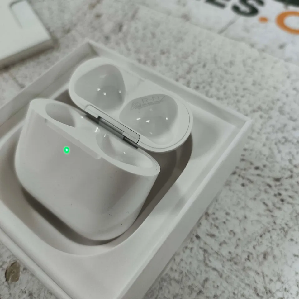 APPLE AIRPODS PRO CHARGING CASE ONLY