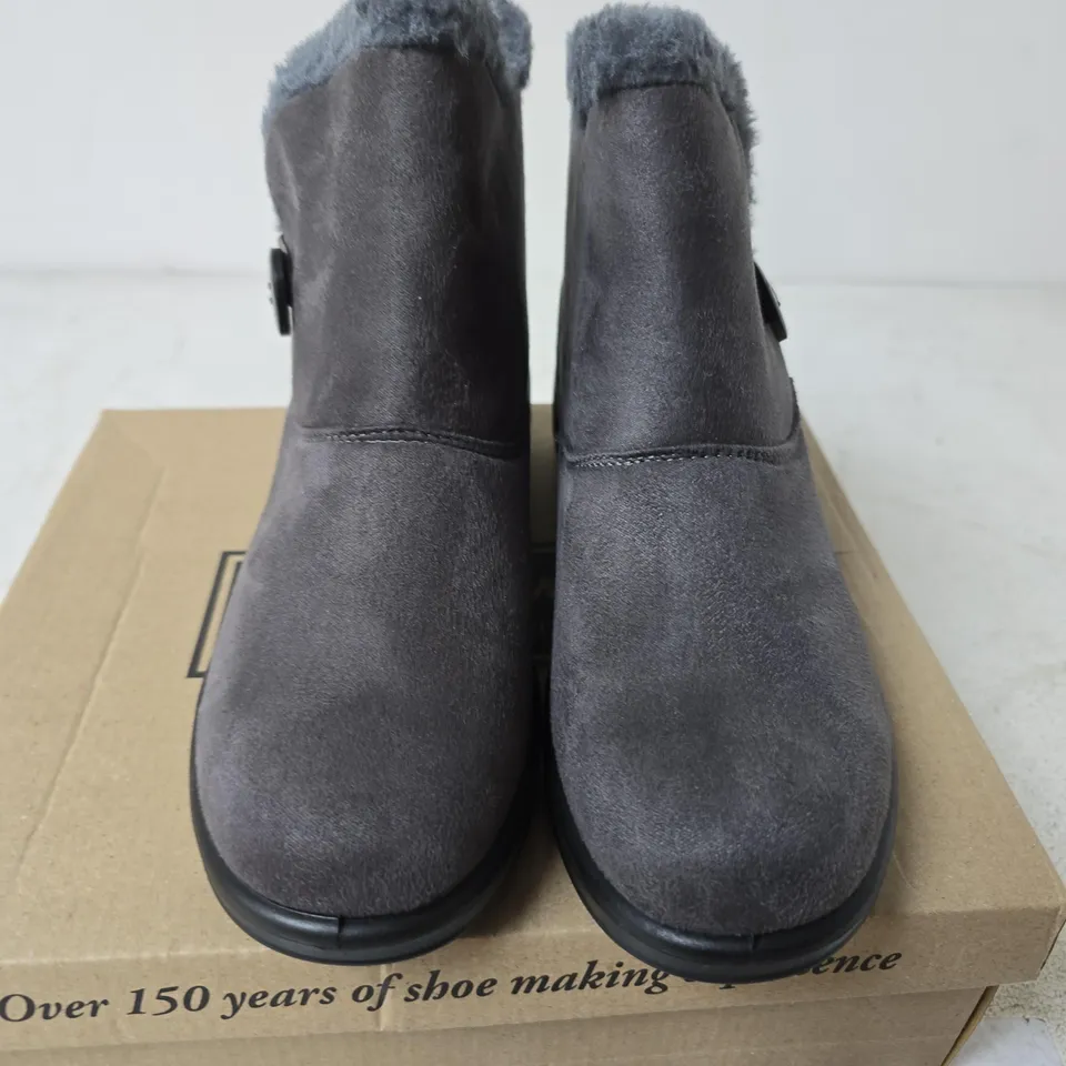 BOXED CUSHION WALK ANKLE BOOTS, GREY - SIZE 6