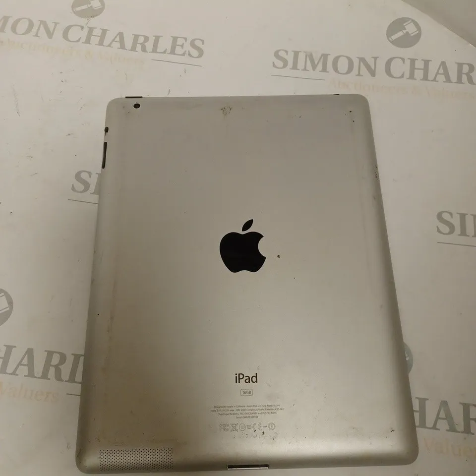 APPLE IPAD 16GB MODEL A1395 SILVER/BLACK