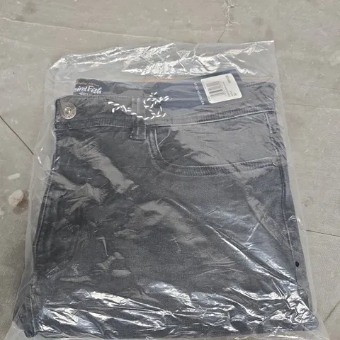 WEIRD FISH EDDIE STRAIGHT COMFORT STRETCH JEANS – UK 34, WASHED BLACK