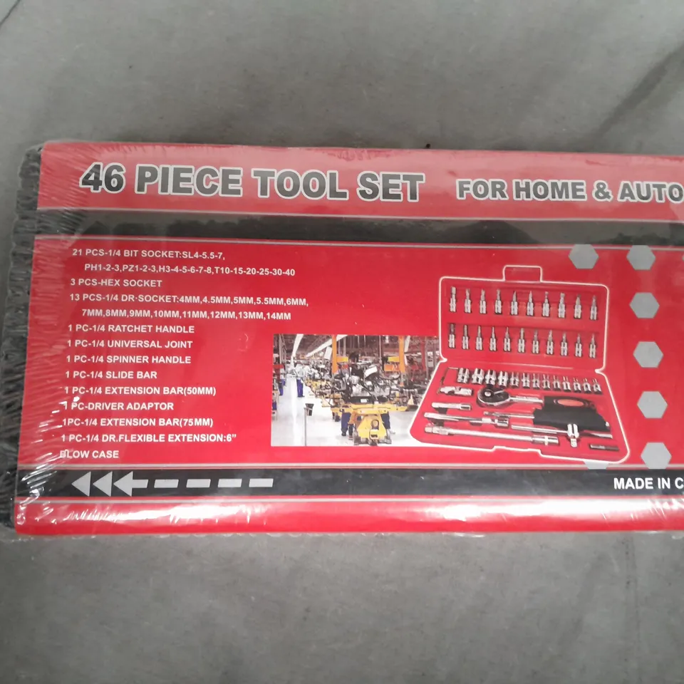 46 PIECE TOOLS SET 