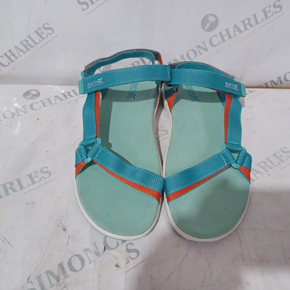 REGATTA LIGHT BLUE SANDALS - SIZE 7