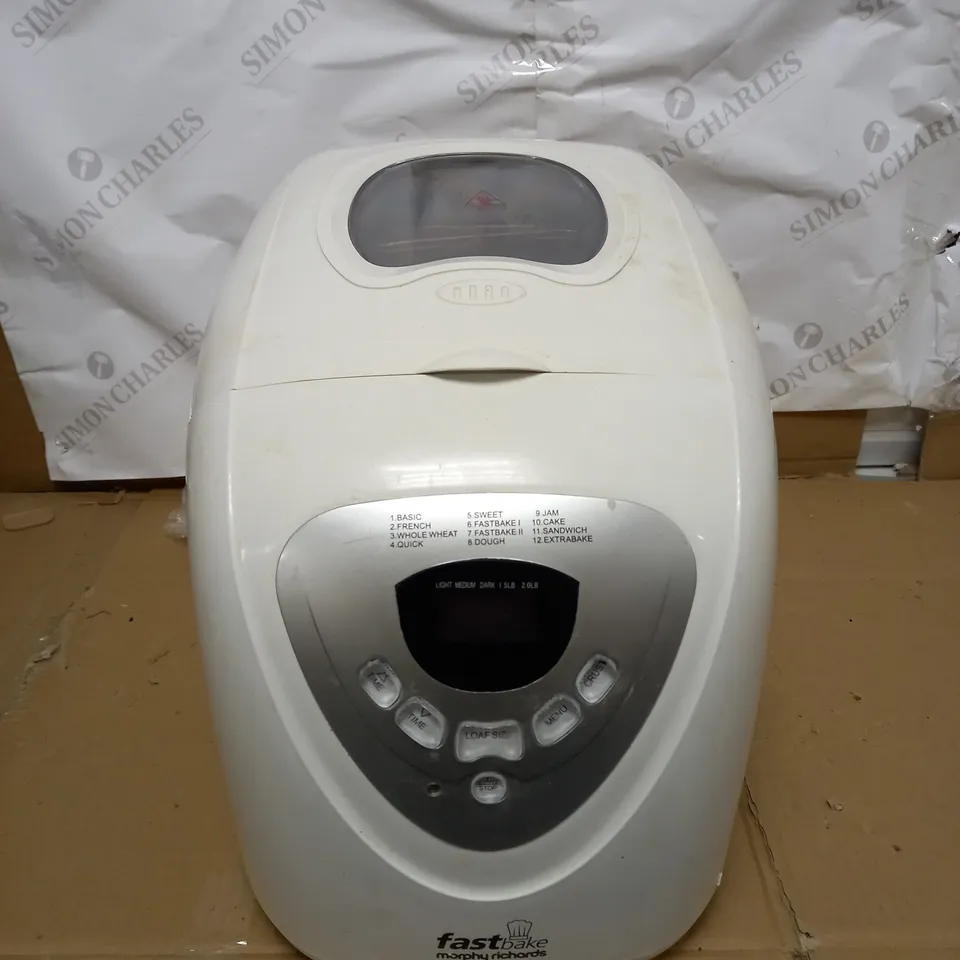 MORPHY RICHARDS FAST BAKE BREADMAKER 