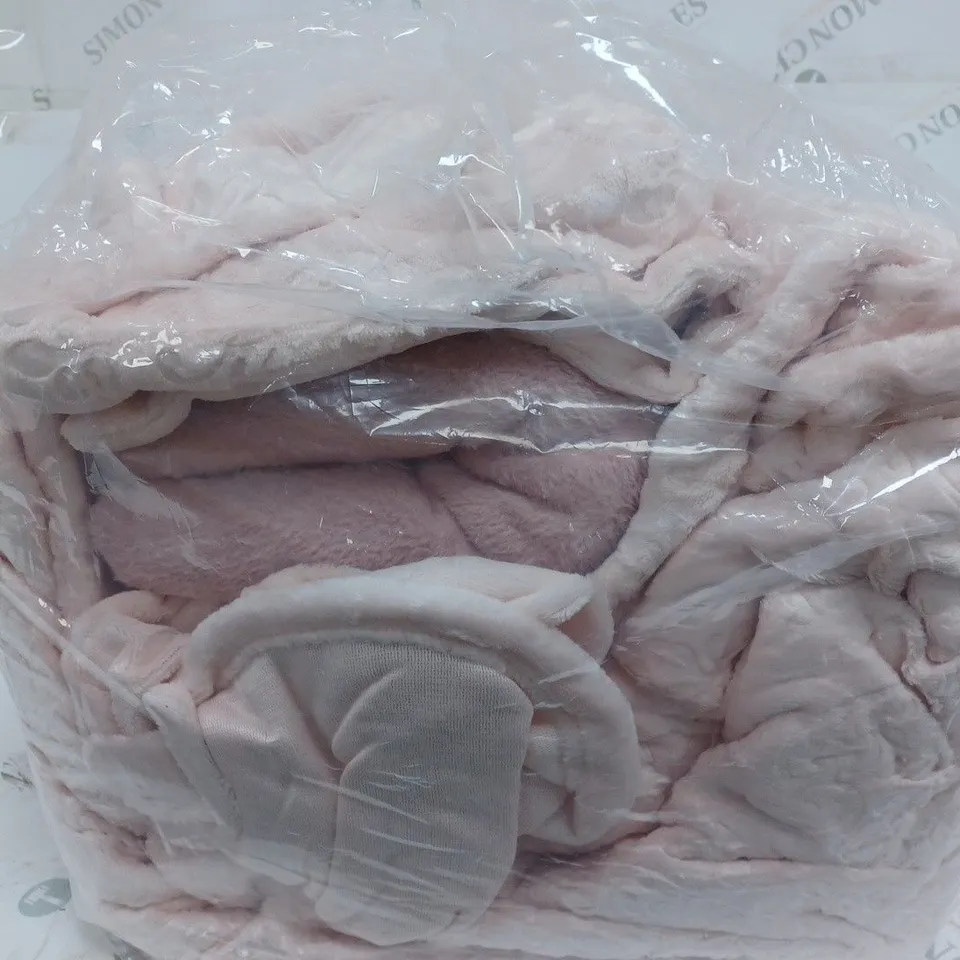 COZEE HOME VELVETSOFT 7 PIECE COMPLETE BEDDING COLLECTION IN LIGHT PINK - KING SIZE