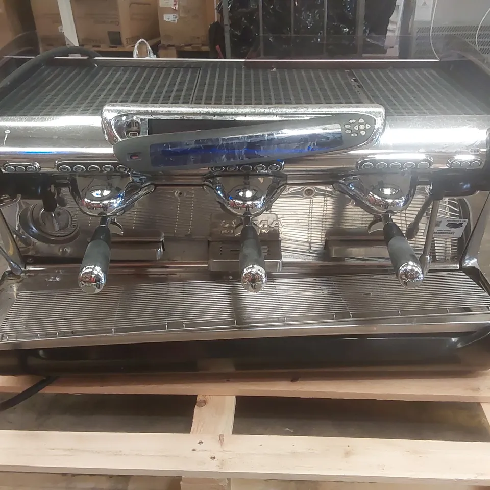 FAEMA EMBLEMA COMMERCIAL 3 GROUP COFFEE MACHINE