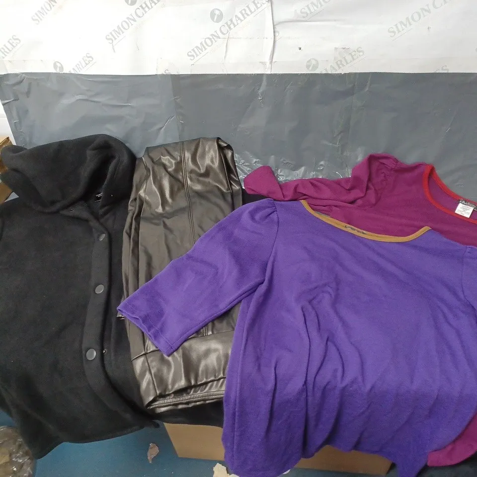 BOX OF APPROXIMATELY 10 ASSORTED PIECES OF CLOTHING IN VARIOUS STYLES, SIZES, AND BRANDS 