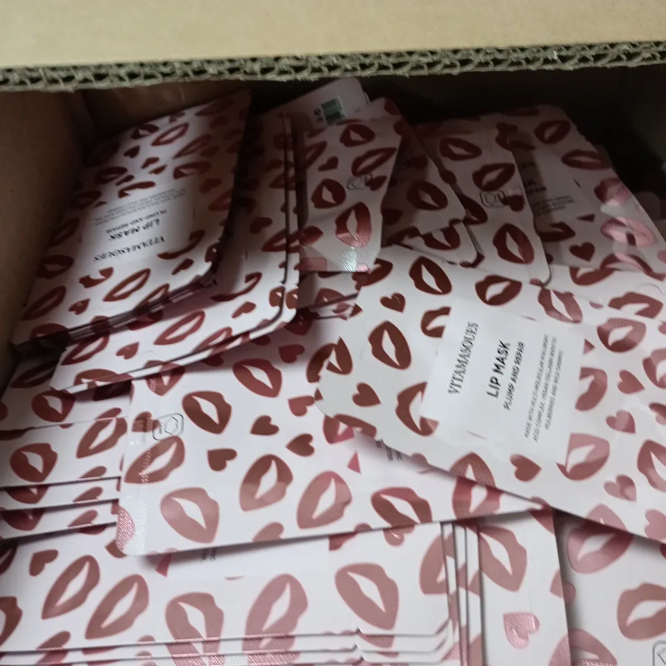 BOX OF APPROXIMATELY 50 X VITAMASQUES LIP MASK – PLUMP & REPAIR