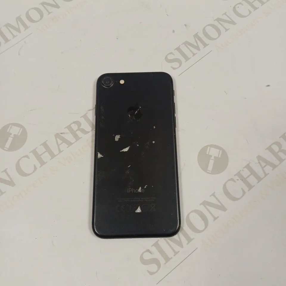 APPLE IPHONE 7 (A1778) SMARTPHONE