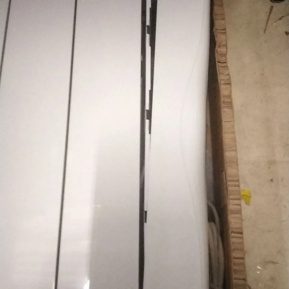 (DAMAGED) BOXED WARM HOME CERAMIC RADIATOR 2000W ( WHITE ) 