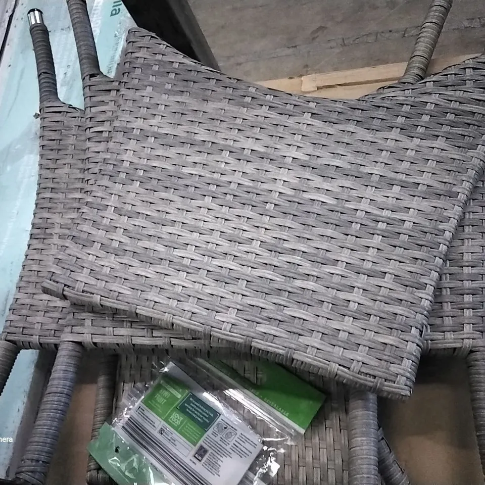 GREY WOODEN CIRCULAR TABLE