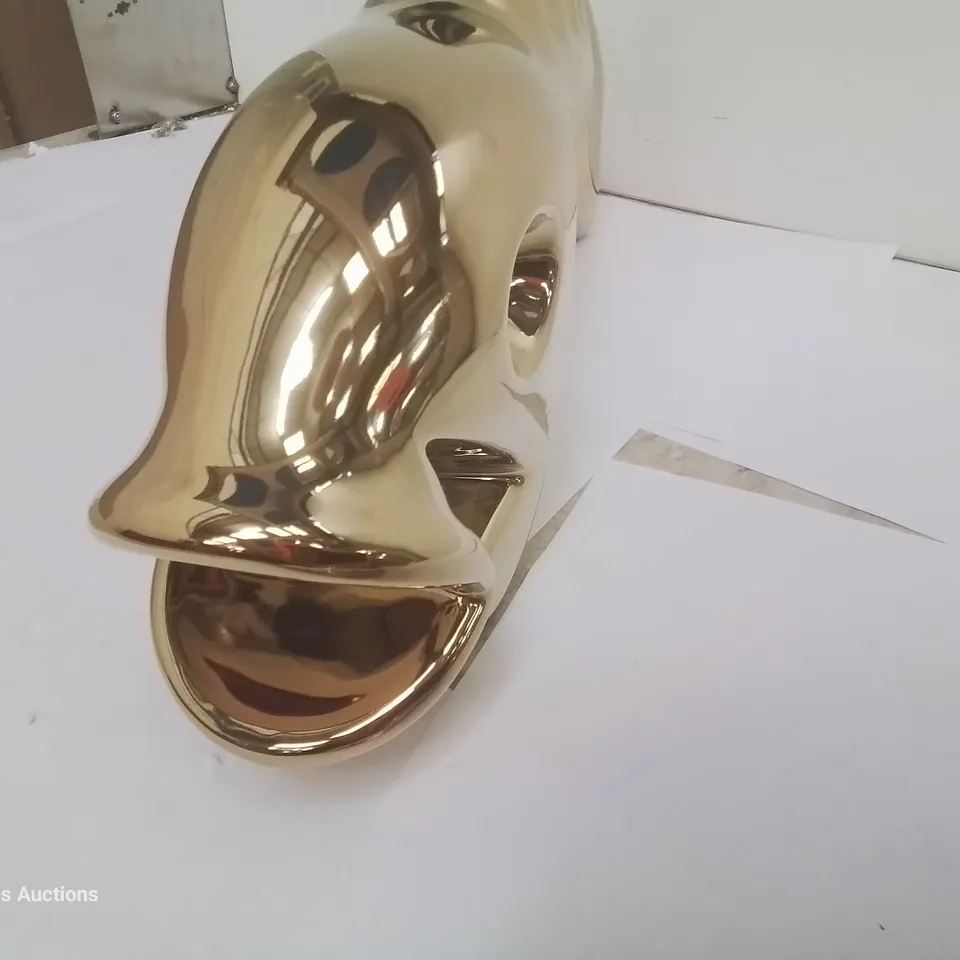 BOXED HANDMADE ANIMAL FIGURINES 