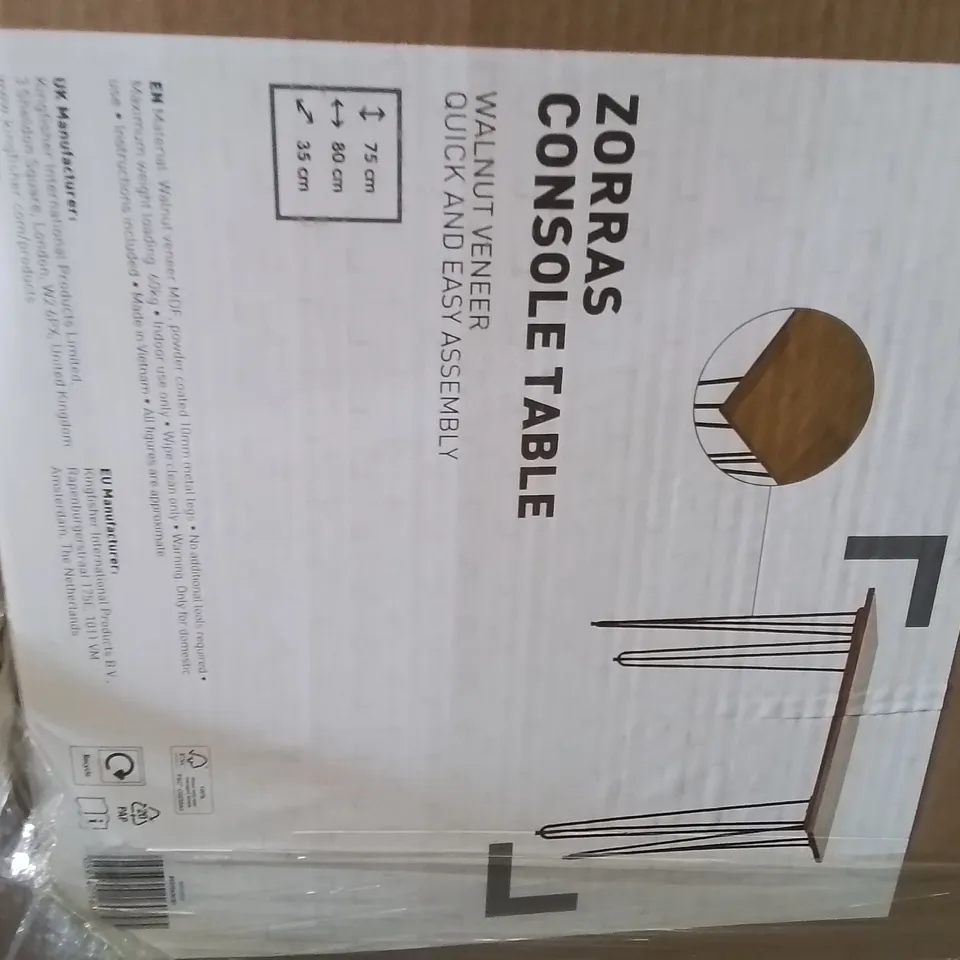 PALLET CONTAINING A LARGE QUANTITY OF BRAND NEW ZORRAS CONSOLE TABLES