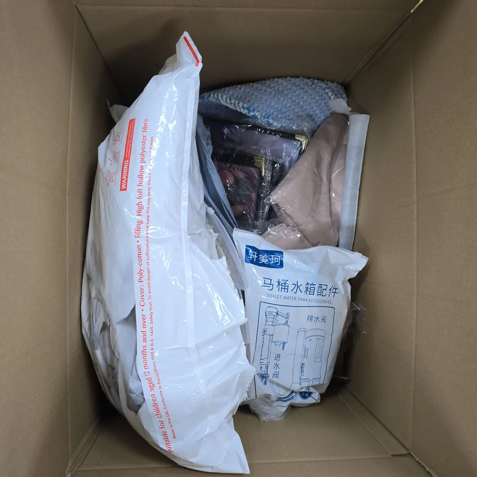 LARGE QUANTITY OF ASSORTED ITEMS TO INCLUDE CLING, FILM DISPENSER, GREENE KING BEER TOWELS, BALL OF YARN ETC - COLLECTION ONLY