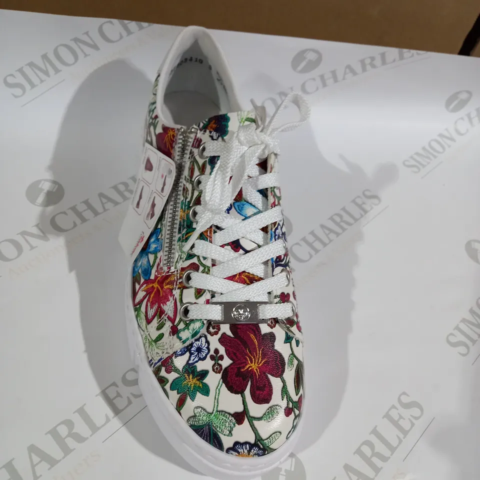 RIEKER FLOWER PATTERNED SHOE SIZE 6