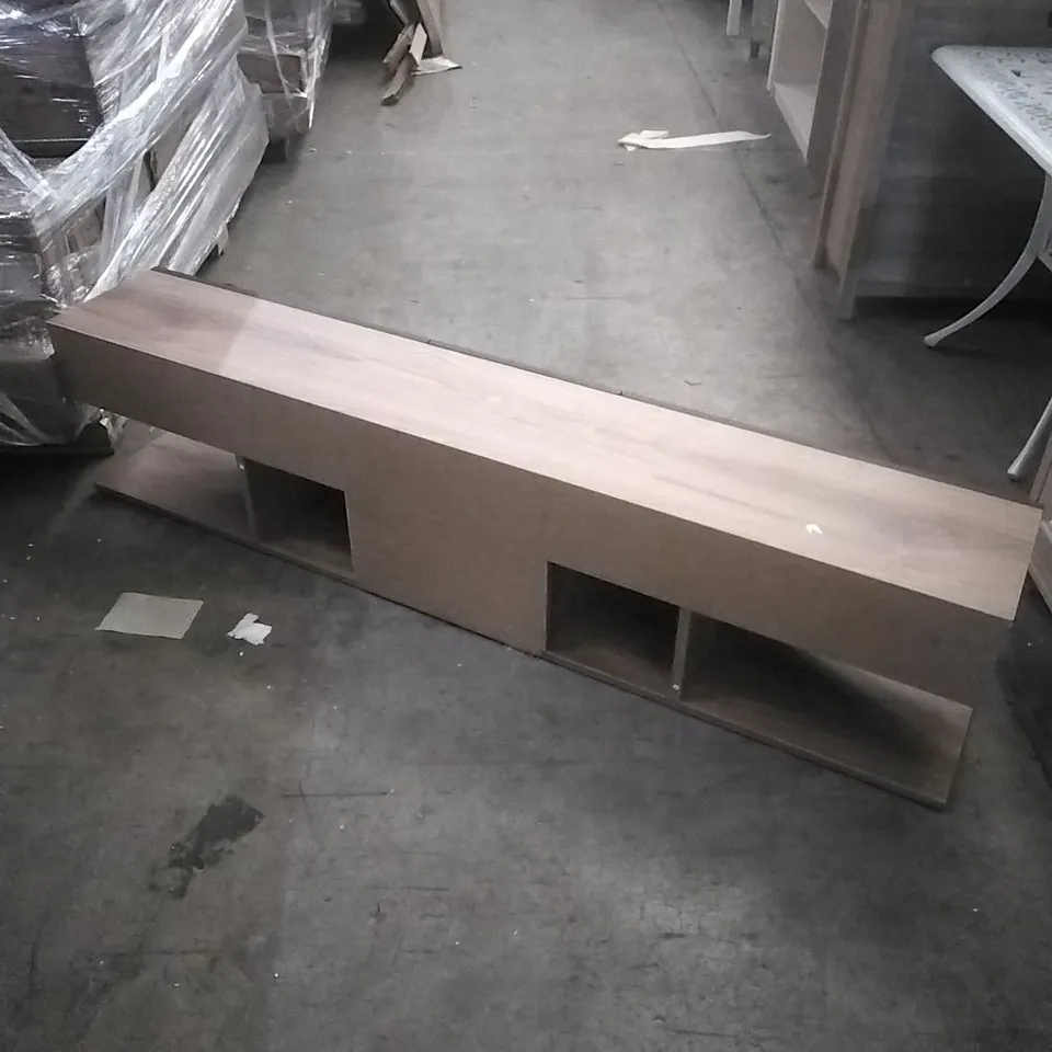 PEARL MODERN TV STAND/UNIT FOR TVS UP TO 71" - BLACK/OAK