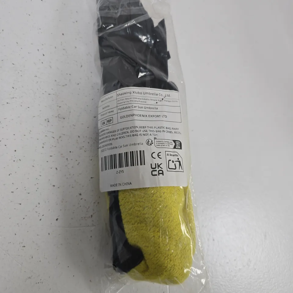 TOTE OF APPROXIMATELY 8 FOLD ABLE CAR SUN UMBRELLA