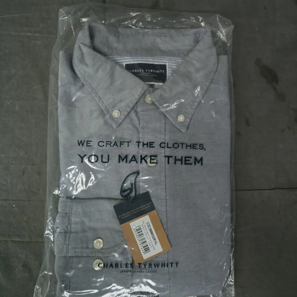 CHARLES TYRWHITT GREY BUTTON DOWN STRETCH SHIRT SIZE LARGE
