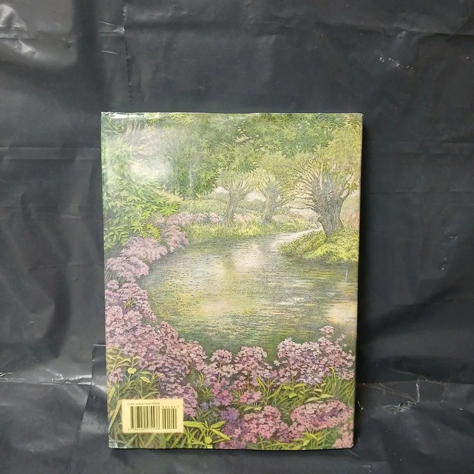 THE WIND IN THE WILLOWS HARDBACK BY KENNETH GRAHAME