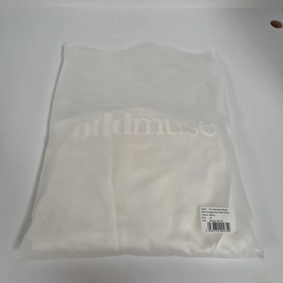 ODDMUSE LONDON THE ULTIMATE MUSE SATIN STRAIGHT NECK MINI DRESS – WHITE, XL (BRIDAL-03-XL)