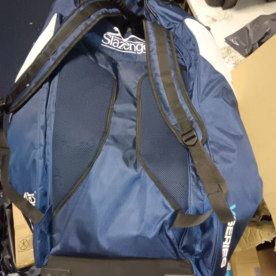 SLAZENGER TOUR XR WHEEL DUFFLE BAG