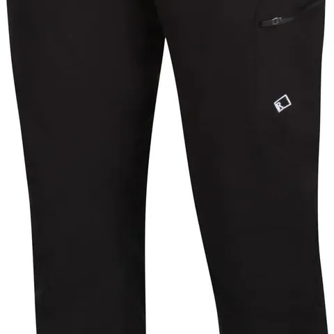 BRAND NEW REGATTA MEN'S HIGHTON WINTER TROUSERS  IN BLACK - UK 42"