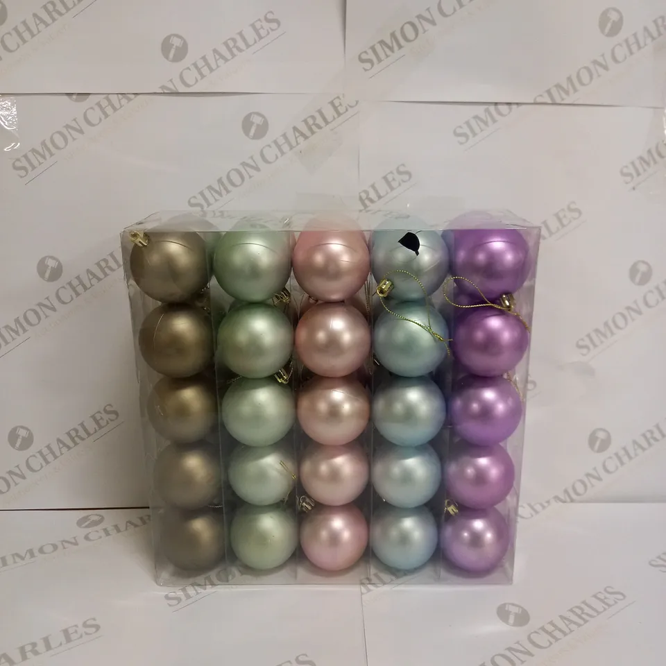 50PC BAUBLE PACK - PASTEL RRP £19.99