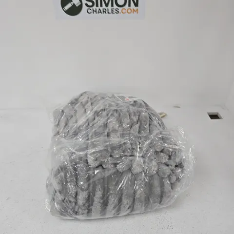 OAKLEY GREY DOUBLE BEDDING SET 