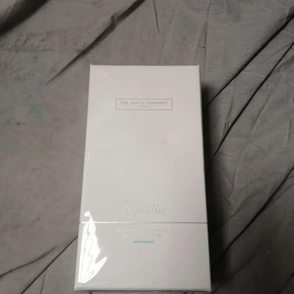 THE WHITE COMPANY SEYCHELLES GIFT SET – WHITE BOX (LONDON)