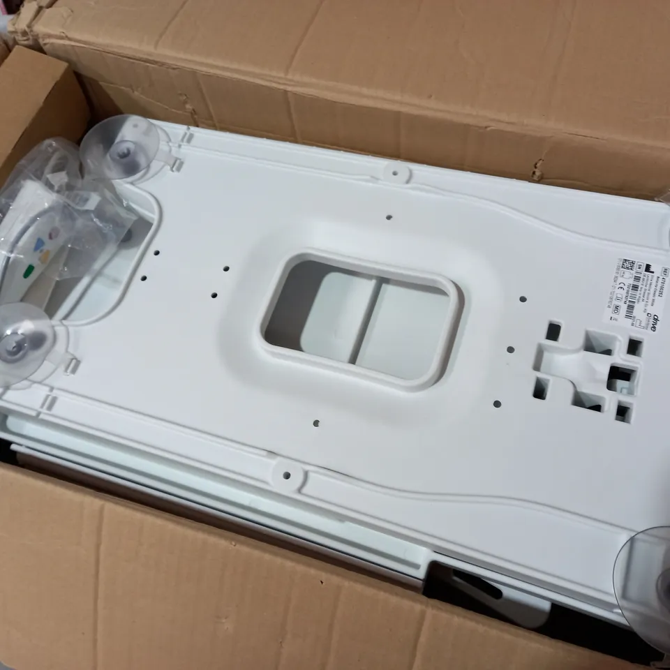 DRIVE BELLAVITA LIGHTWEIGHT RECLINING BATH LIFT WITH WHITE COVERS