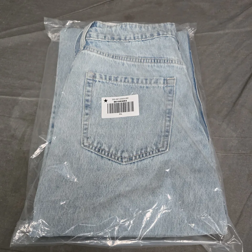 BAGGED HOLLISTER JEANS IN WASHED SKY BLUE - 4-L