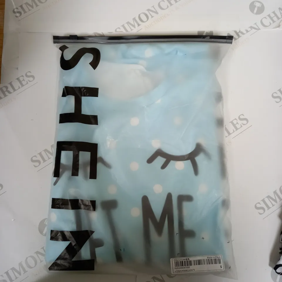 BOX OF ASSORTED CLOTHING ITEMS TO INCLUDE SOCKS, DRESSES, TOPS, PYJAMAS ETC
