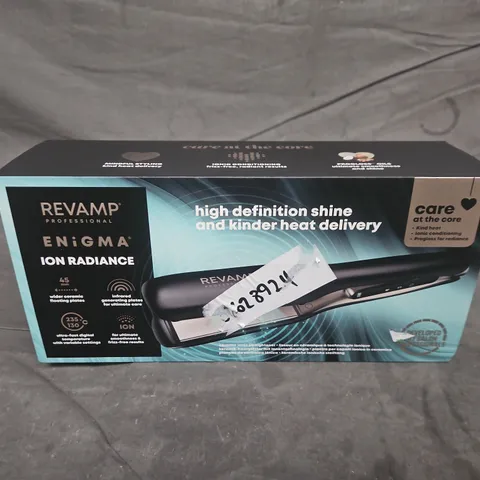 BOXED REVAMP PROFESSIONAL ENIGMA ION RADIANCE CERAMIC STRAIGHTENER ST-3000-GB