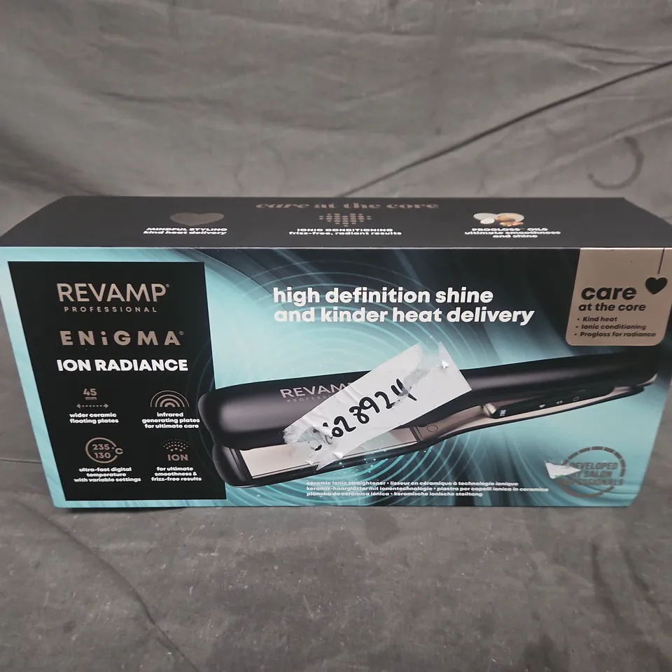 BOXED REVAMP PROFESSIONAL ENIGMA ION RADIANCE CERAMIC STRAIGHTENER ST-3000-GB