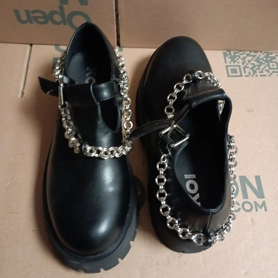 BOXED KOI COSMERE MENS CHAIN MARY JANE SHOES – BLACK, UK 9