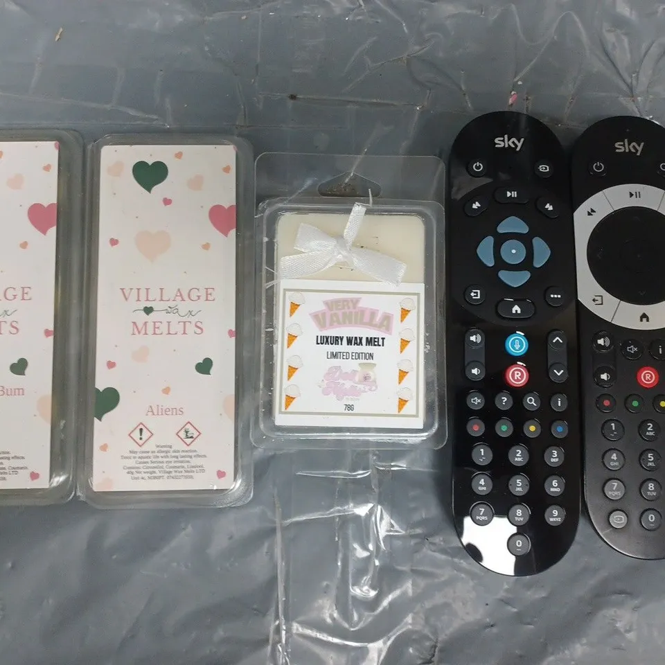 APPROXIMATELY 10 ASSORTED HOUSEHOLD ITEMS TO INCLUDE SKY REMOTES, WAX MELTS, ETC