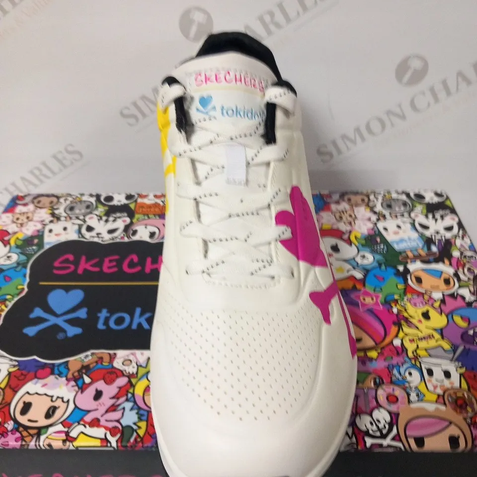 BOXED SKETCHERS TOKIDOKI SIZE 6.5